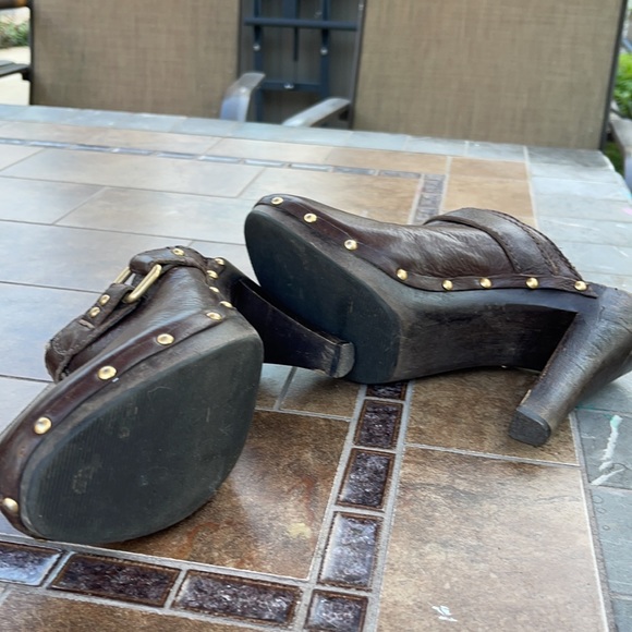 Antonio Melani Pacific Platform Mules are a Dark Brown Leather - Picture 5 of 7